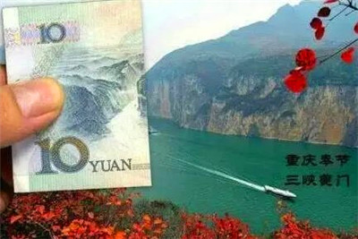 职业摄影师收入_职业旅行收入哪里来