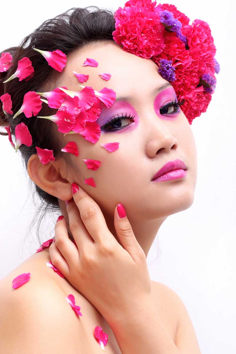 南京哪有专业的美甲学校?学化妆美甲哪家学校