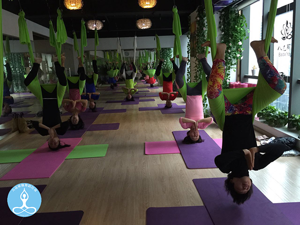深圳龙华专业空中瑜伽老师培训机构推荐八达瑜