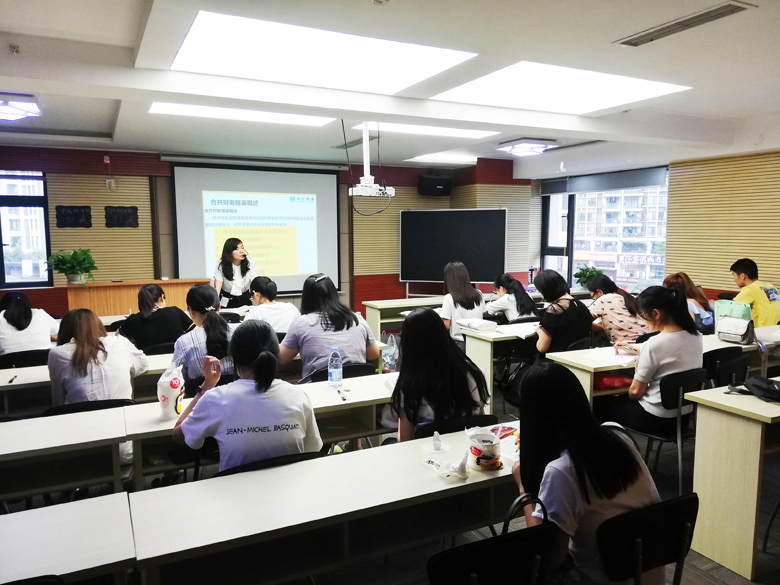 人口学校培训_红河街道到人口学校进行计生知识培训活动