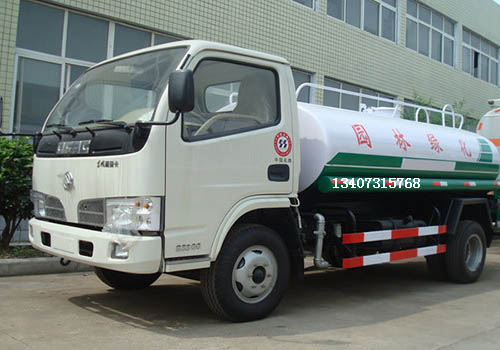 长沙洒水车哪家好?5吨洒水车需要什么驾驶证