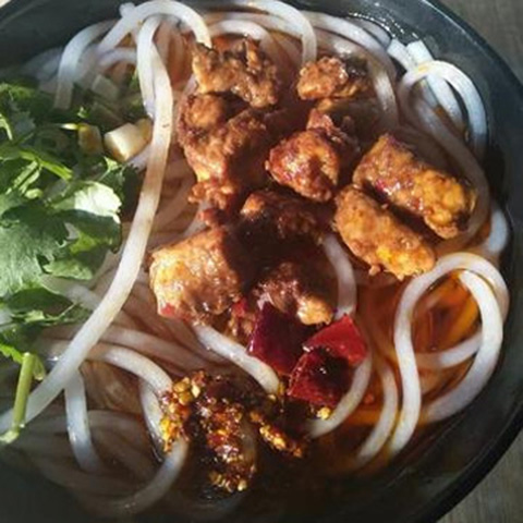 扬州市正宗的红烧香菇米线加盟大概要v香菇肥肠豆腐酿图片