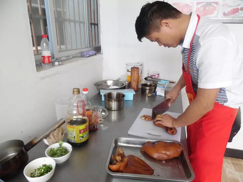 深圳哪里有卤菜技术培训班?