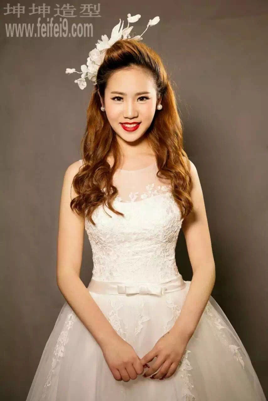 化妆的禁忌具体都有哪些-深圳菲菲美容美发化