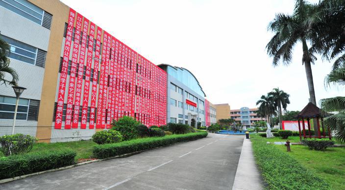 广州十大画室,推荐知名画室,雄厚的师资力量