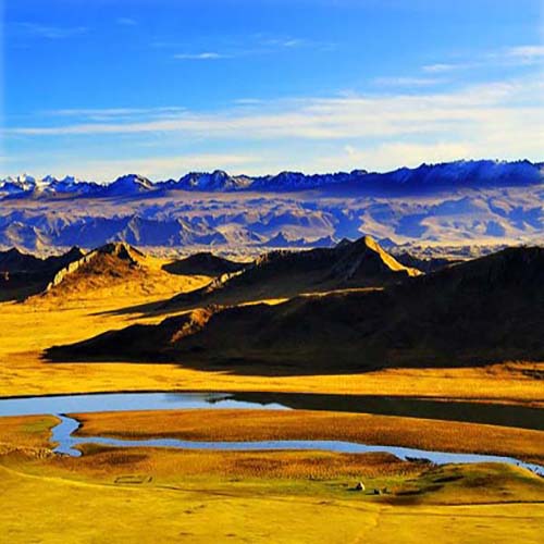 六月新疆哪家旅行社的价格比较实惠?旅游线路