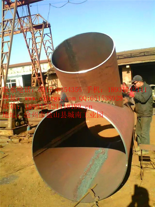 大口径对焊接嘴三通在线报价 钢板卷焊三通生