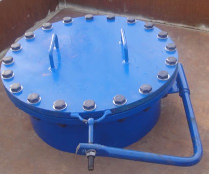 成都水平吊蓋人孔生產廠家敬請你的來電咨詢 13582724391 張經理,泰拓法蘭是專業水平吊蓋人孔廠家.我們泰拓管件的企業理念是：品質政策是:質量第一,交期準確,價格合理,服務周到.依靠科學管理,提高質量降低成本,創造品牌,全面提升公司的市場競爭力,為中國管道裝備事業的騰飛做出更大的貢獻.是一家有實力的水平吊蓋人孔生產廠家,真誠期待您的來電!