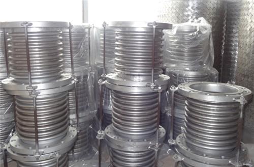 不锈钢波纹补偿器