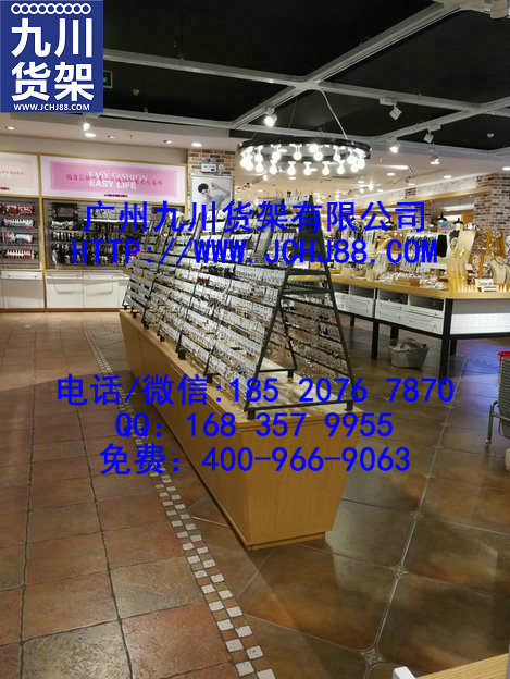 三福百货货架名创优品货架可爱优品货架真的靠