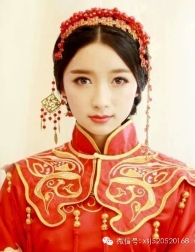 方气质:炫目中式新娘妆就在杭州新视觉化妆培
