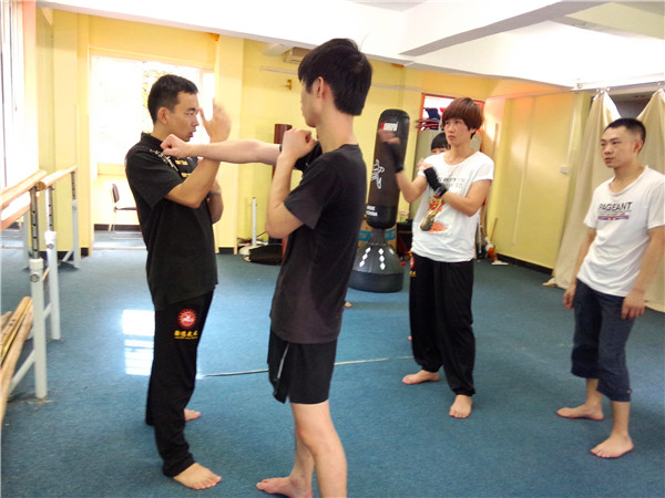 防身术强化班,七夕情人节情侣特惠报名!