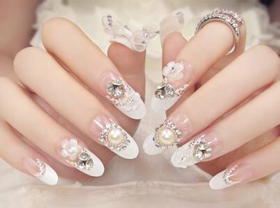 胶南哪家化妆培训学校的课外实践活动多? - 咨