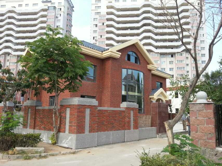 葫芦岛生产铝包木窗的公司?选择开元幕墙公司,给您一个舒适的家
