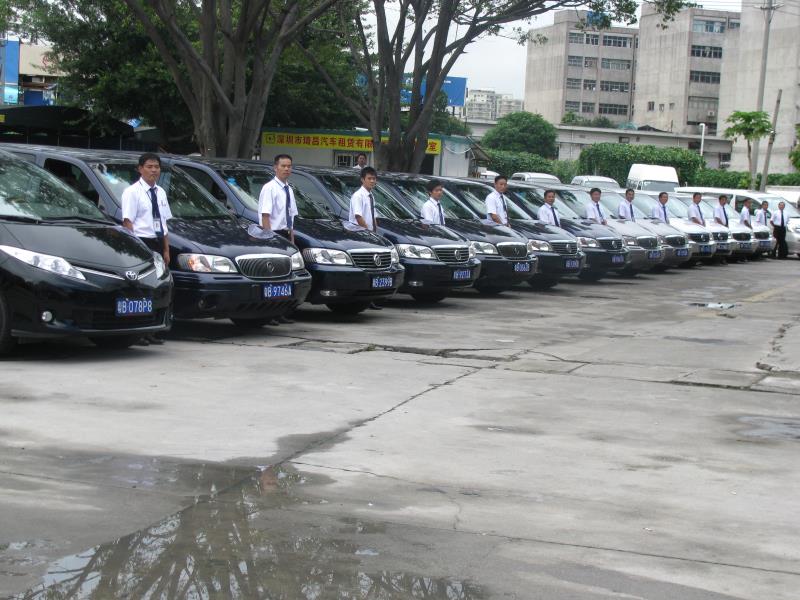 深圳福田租车:中低档小车、公司包车、商务车