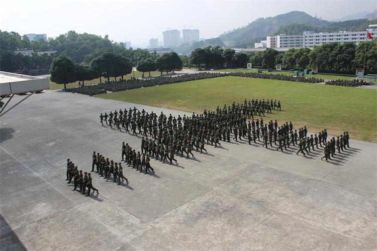 国防基地军事化夏令营在深圳哪里?2016夏令营