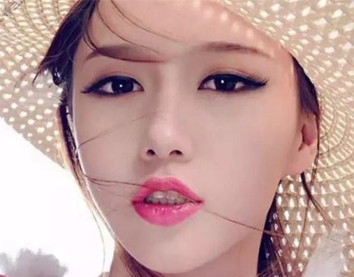 新乡学韩式半永久定妆唇需要多少钱?正宗的半