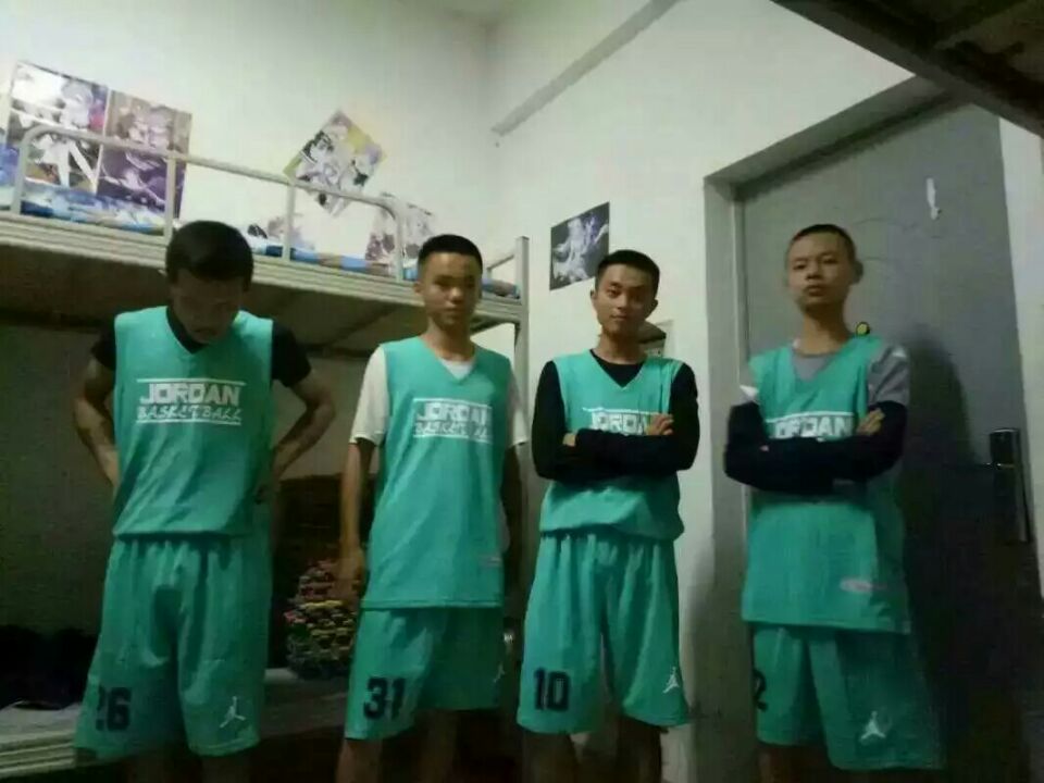 成都华商职业学校以身心健康、一技之长为育