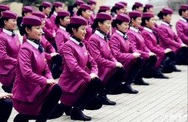 【四川五月花学校】的高铁乘务专业的就业前景