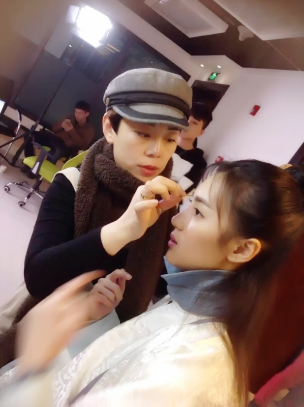 北京专业化妆培训学影楼化妆造型去哪里好呢? - 教育文化