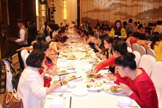 神点派 专业承接公司商场周年庆典活动 - 广告