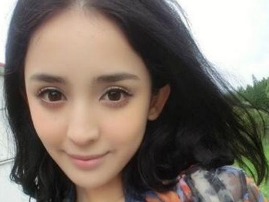 古力娜扎做了美瞳线 素颜都那么美!Angelabab