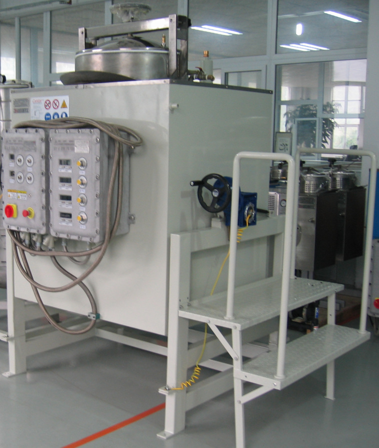 精密铜管厂废溶剂处理方法溶剂回收机