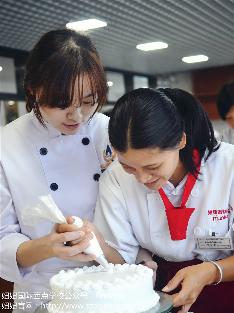 深圳福永哪有学做咖啡学校?学做蛋糕面包咖啡