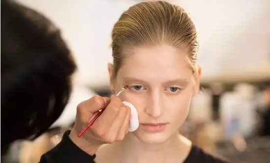 深圳化妆培训学校、盛美化妆培训学校分享化妆