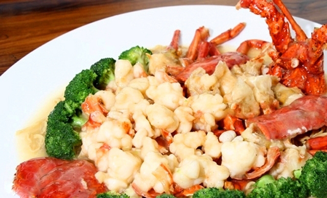 亲戚送了几只波士顿龙虾,波士顿龙虾怎么做比