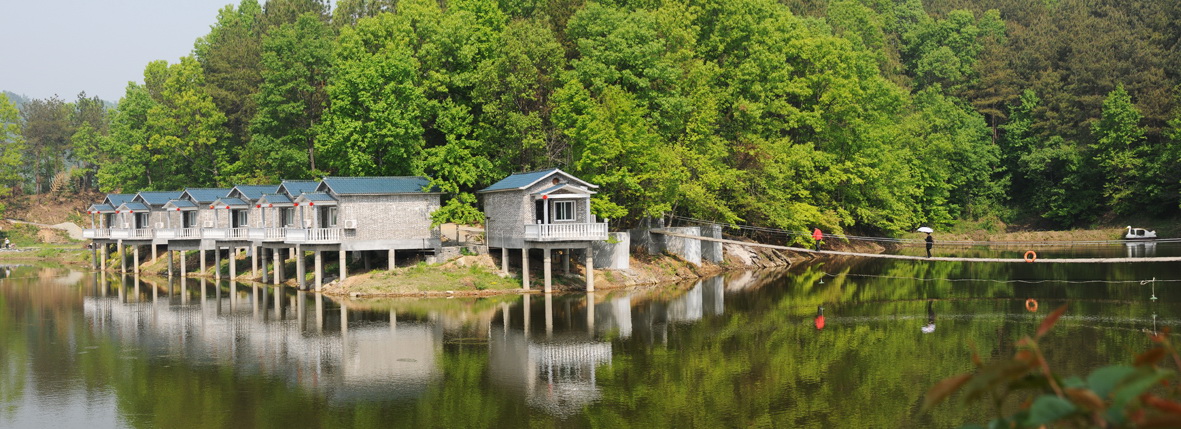 随州市陈家寨生态园有限公司(原桃源湖度假村)位于曾都区洛阳镇