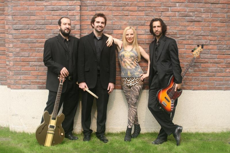 西安外籍乐队表演,西安外籍演员演出,8366502