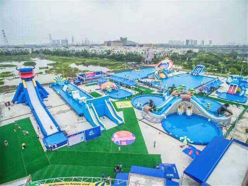 充气水上龙头滑梯乐园什么公司好?请咨询星瑞