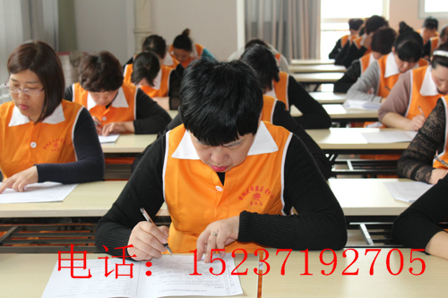 郑州雪绒花培训学校告诉你月嫂和育婴师的区别