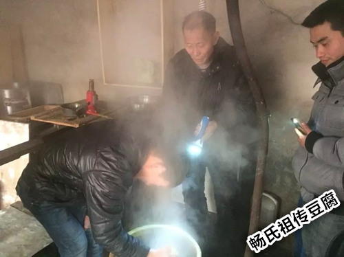 专业培训豆腐学校在哪里，豆腐坊实践操作，哪里培训学习豆腐技术