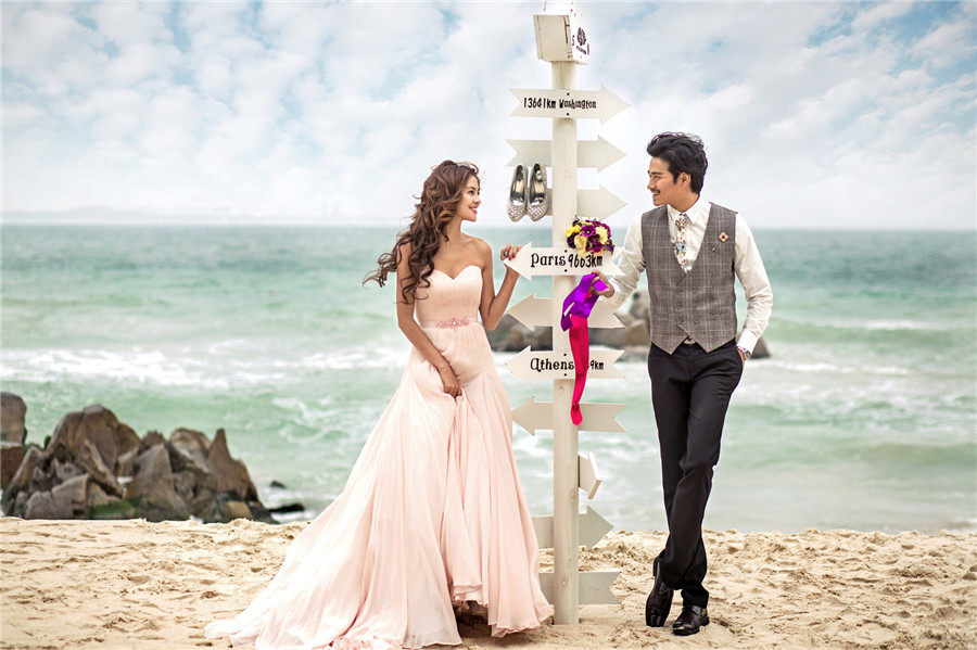 郑州专业靠谱的婚纱影楼推荐--花嫁盛典情感婚