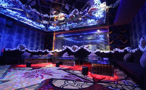 夜总会装修图,金色年华夜总会装修效果图