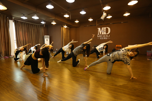 南京哪里有零基础学舞蹈的专业培训班
