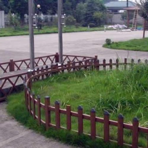 私行翻越围栏脱离封控小区满洲里市4人被行拘