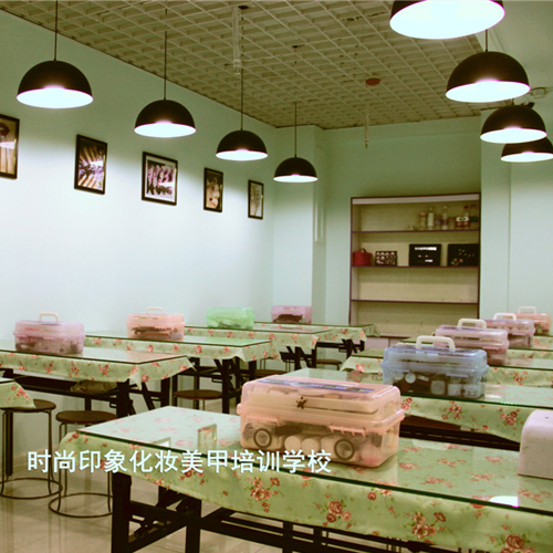 咸阳半永久发际线多少钱、、全程跟妆哪里有