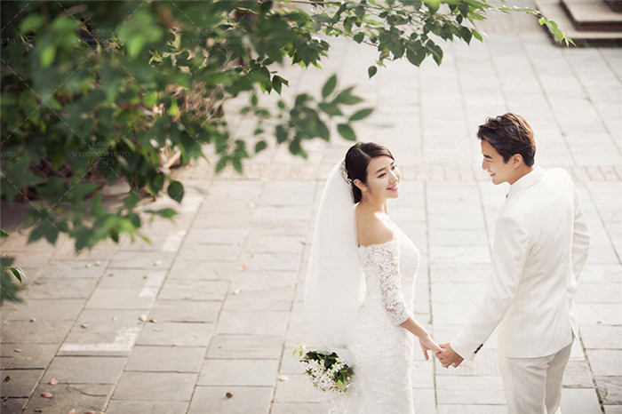 韩式婚纱摄影为您推荐秋季婚纱照风格 - 分类广