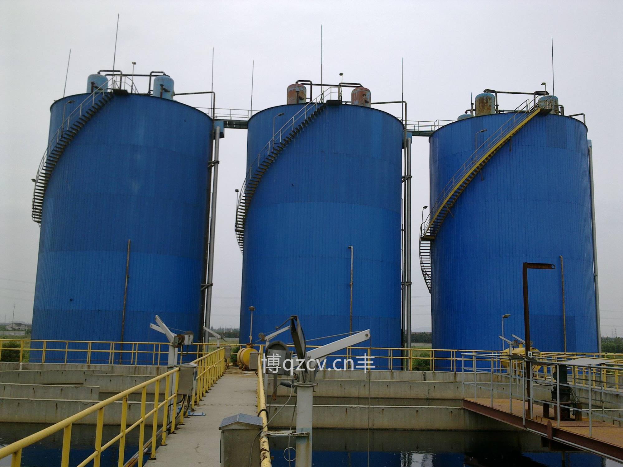 河北规模大的储罐厂家哪里有博丰大型储油罐安装专家期待我们有.