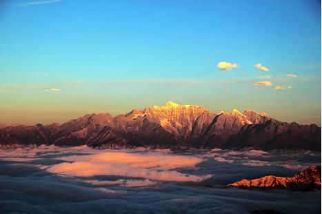 2014雪域巅峰牛背山大型户外主题活动招募中