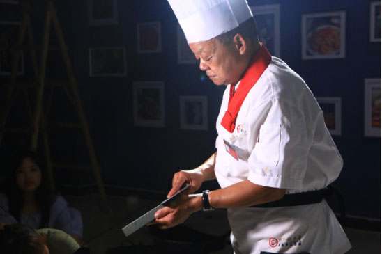 川菜"老匠人"傅祖明,至今仍时时品味当初入行时师傅教的第.