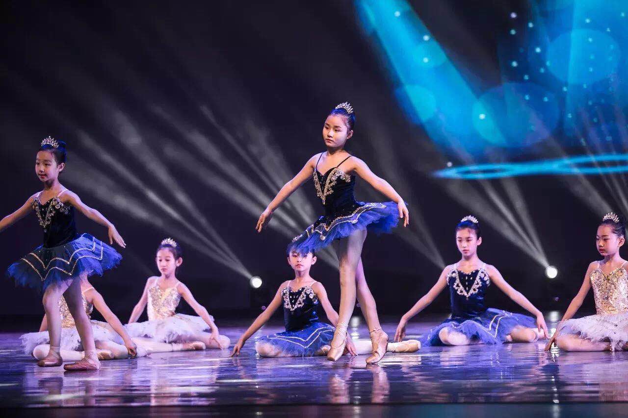 海淀区上地舞蹈-如何科学有效的学习毯子功?