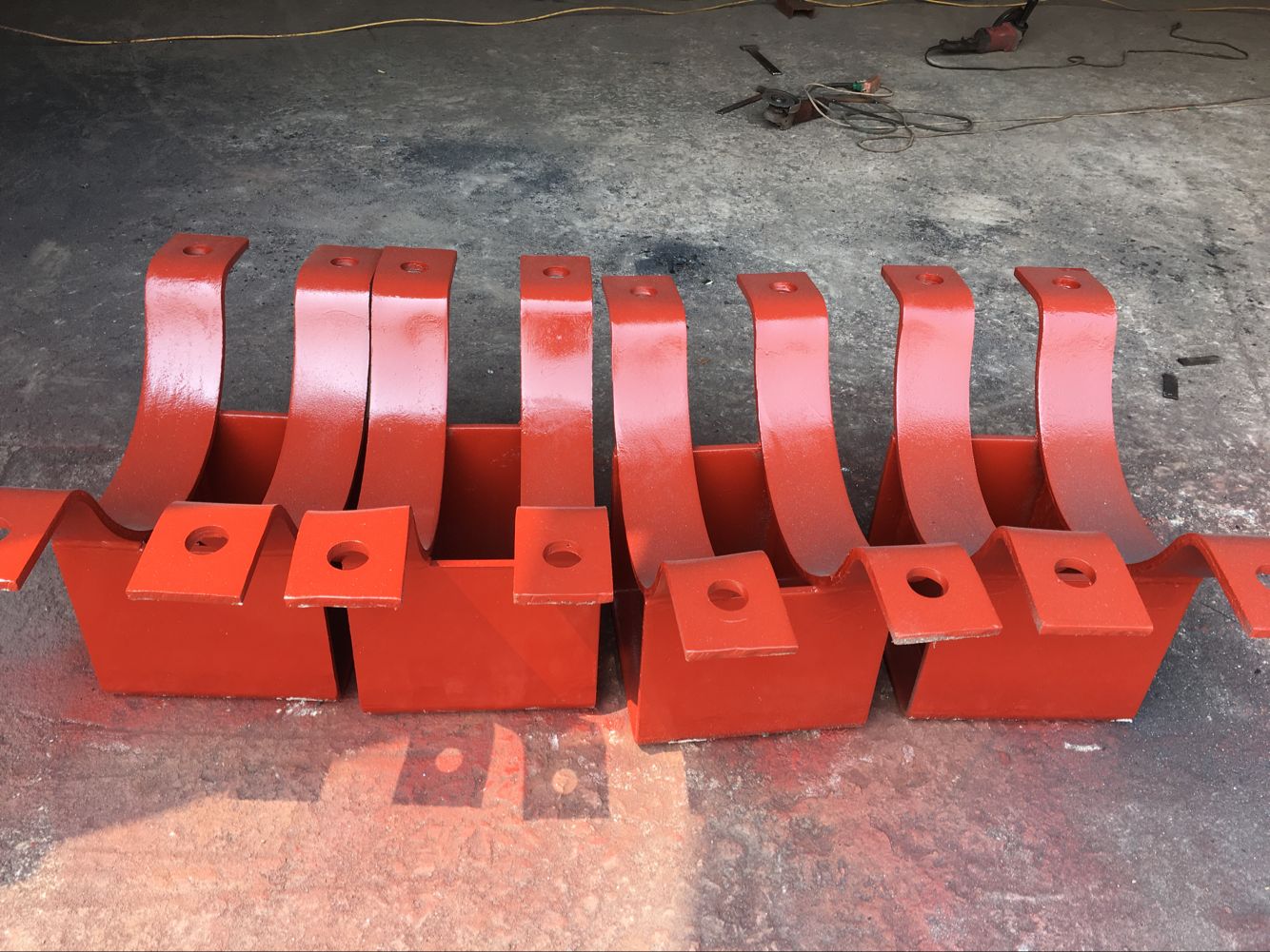 广西dn250曲面槽滑动支座厂家服务好