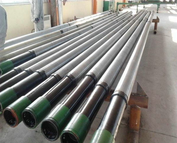 p110长圆扣石油套管在石油开采过程中使用的不同类型的套管: 表层石油