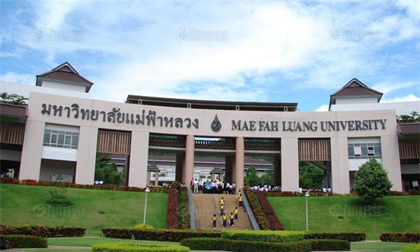 是泰国独一一所全用英语授课的公立大学,被誉为全泰国最漂亮的大学.