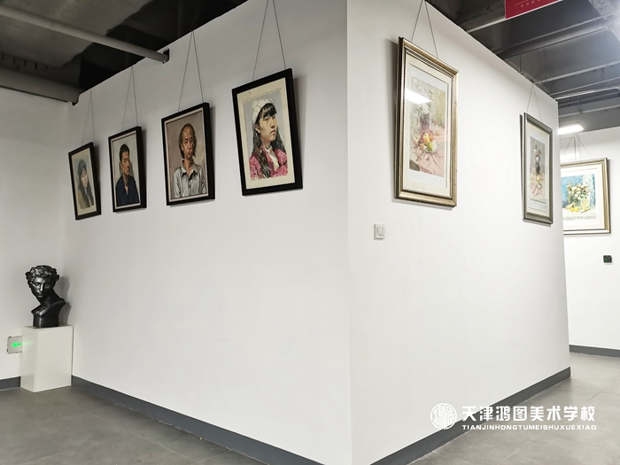 天津成人高考美术集训,选择鸿图画室