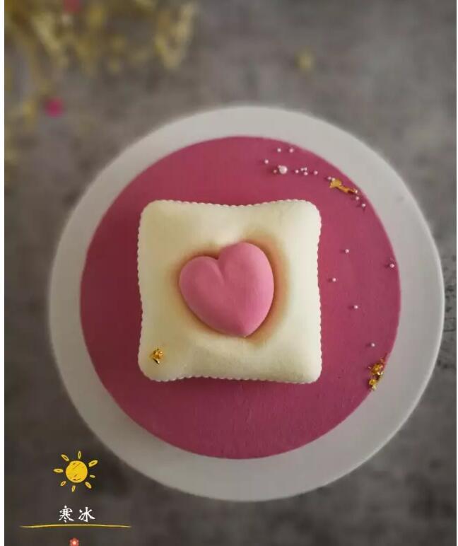 慕斯的配方和装饰方法